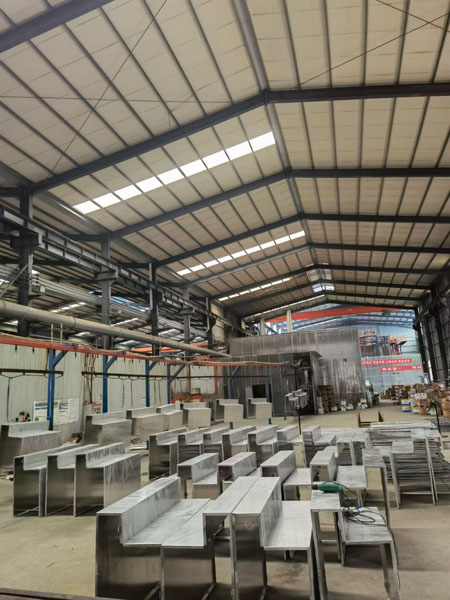 眾盛百葉窗車間實(shí)拍 眾盛百葉窗車間實(shí)拍